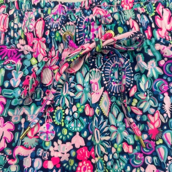 Lilly Pulitzer Print Draw String Pant - Picture 3 of 8